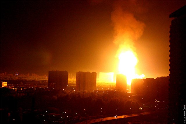 Фото взрыва газопровода глазами очевидцев. Москва, улица Озерная