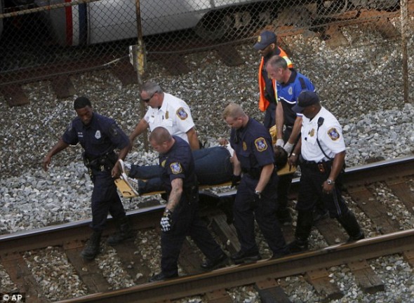Авария поездов в вашингтонском метро 