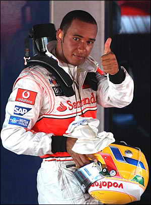 Льюис Хэмилтон одержал победу в гонках "Формулы-1"