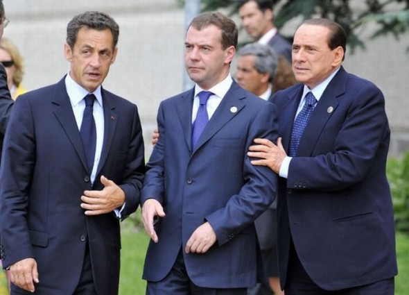 Саммит G8. саркози и берлускони блокируют медведева 