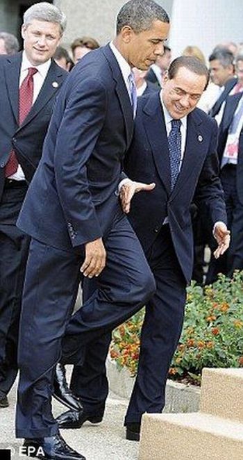 Саммит G8. Обама и Берлускони второй кадр