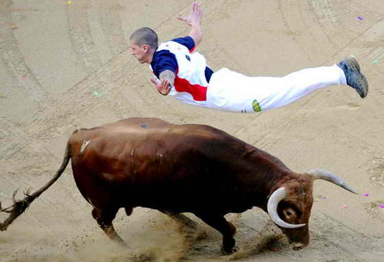 В Барселоне прошел Чемпионат по прыжкам через быка