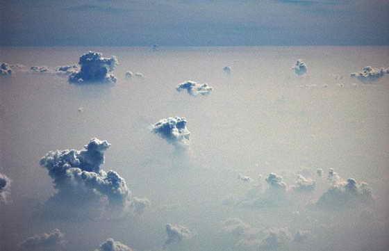 Скручивающиеся облака над Сиднеем, которые обычно появляются в нижних слоях атмосферы, оповещая о штормовом фронте