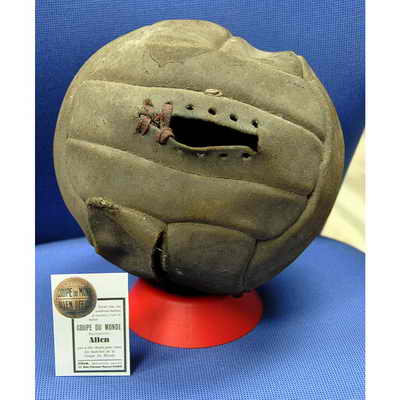 Allen, официальным мяч матча Чемпионата мира по футболу 1938 года во Франции