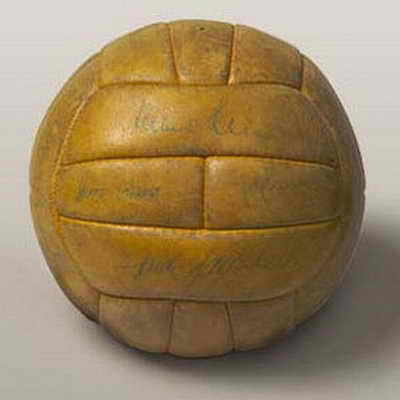 Официальный мяч матча Чемпионата мира по футболу 1958 года в Швеции
