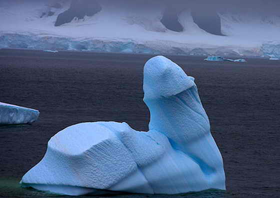 ледник причудливой формы в виде пениса