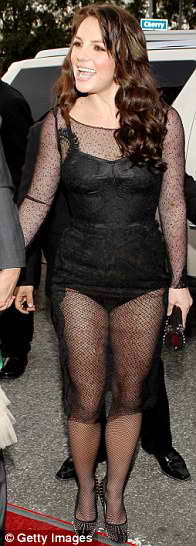 Бритни Спирс в прозрачном черном платье от Dolce & Gabbana