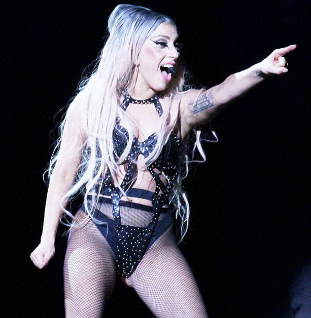 Леди Гага выступление