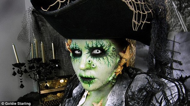 макияж Дейви Джонс на Хэллоуин