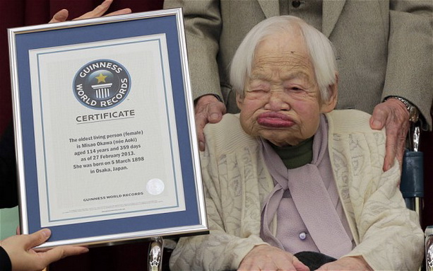 Японка Мисао Окава старейшая женщина Земли