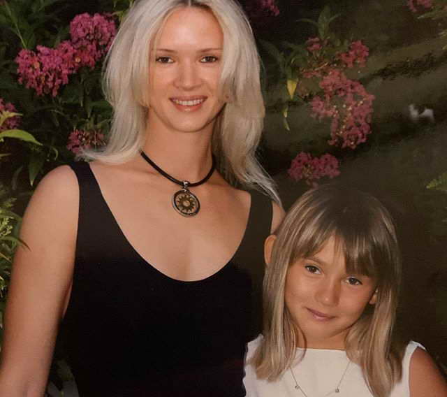 Бывшая жена Александра Серова (Елена Стебенева) с дочкой Мишель
