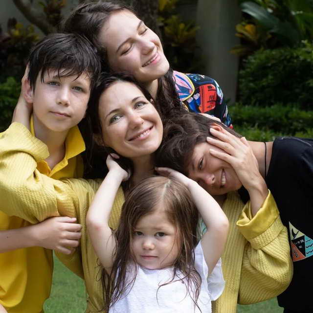 Екатерина Климова со своими детьми: Елизавета, Матвей, Корней и Изабелла