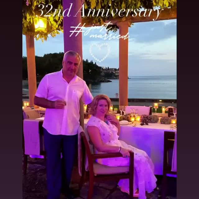 Самвел и Етери Карапетян празднуют 32 годовщину супружества