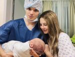 Арсений Шульгин и Лиана (Волкова) с новорожденой дочкой Селин