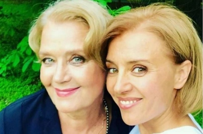 70-летняя Ирина Алферова предстала на редком фото с красавицей-дочкой